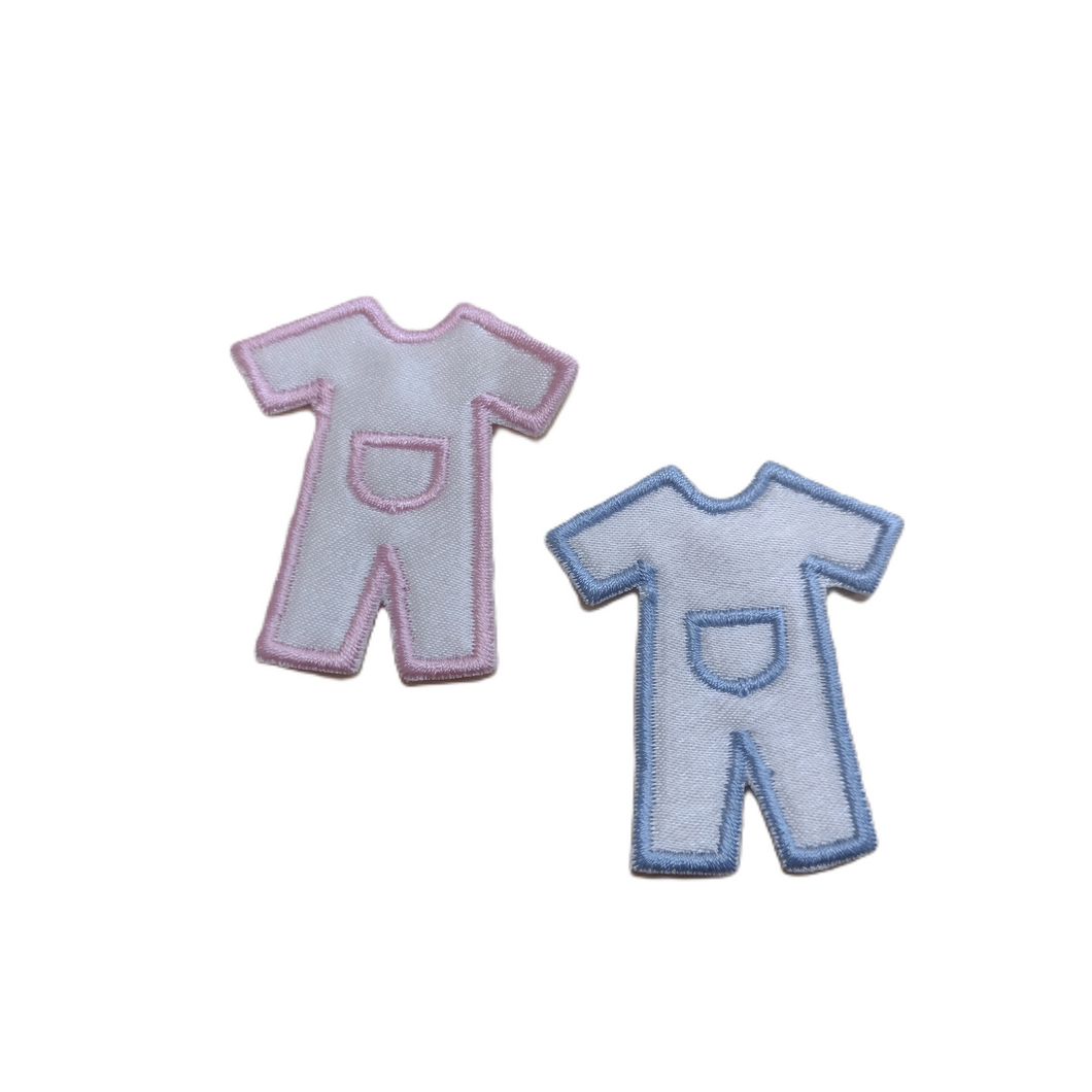 Motif Patch Baby Baby Grow