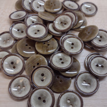 Buttons Plastic Round Border 1.5cm / 2cm Browns