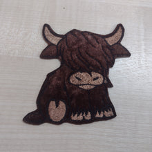 Motif Patch Plush Velvet Scottish Highland Cow A