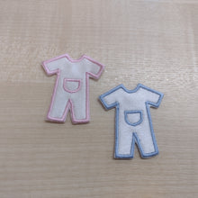 Motif Patch Baby Baby Grow