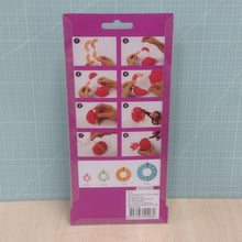 Haberdashery Hinged Pom Pom Maker Set