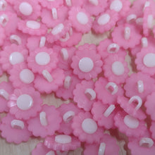 Buttons Plastic Flower Shank 15mm (1.5cm) Daisy