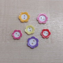 Buttons Plastic 2 Hole Cute Flower 15mm / 18mm