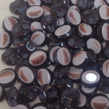 Buttons Plastic Shank Round 1.4cm (14mm) Brown / Beige Oval
