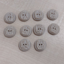 Buttons Pack of 10 Plastic Round 2 Hole Carved Square 18mm / 20mm / 22mm Beige