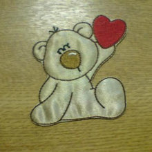 Motif Patch HB04 Cute Love Heart Bear