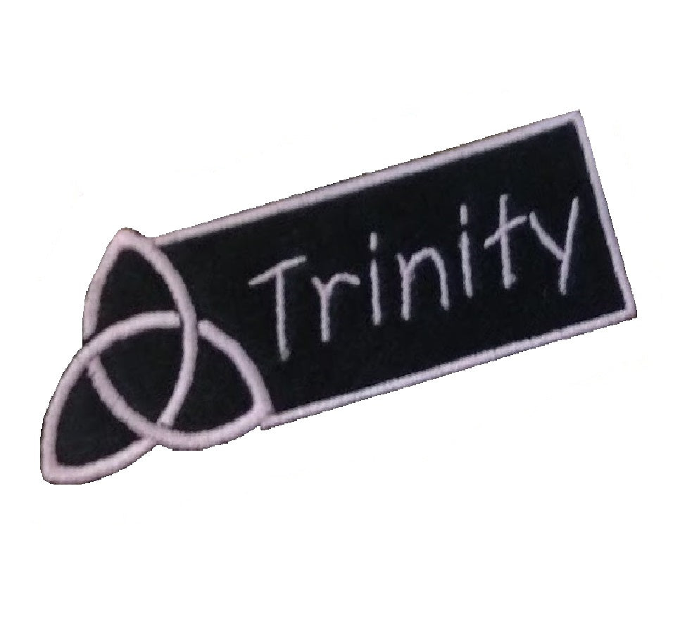 Motif Personalised Name Wiccan Triquetra Border