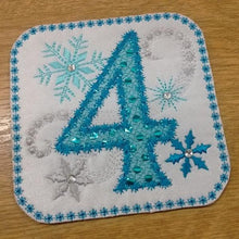 Motif Patch Sequin Number Snowflake Tile