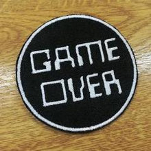 Motif Patch Round Geek Gamer GAME OVER