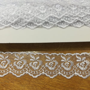 Lace Flat Embroidered Nylon 45mm wide white