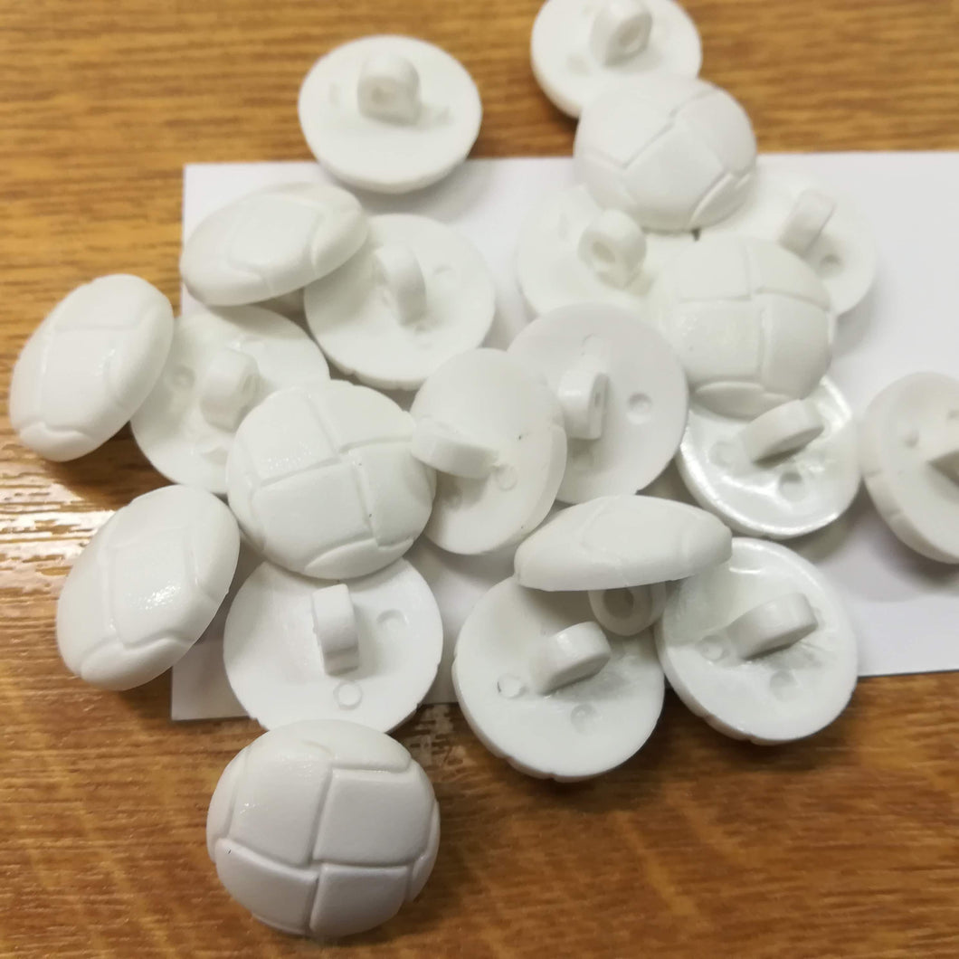 Buttons Plastic Football 18mm
