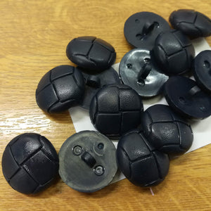 Buttons Plastic Football 25mm