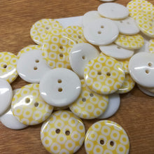 Buttons Plastic Round 2 hole 23mm (2.3cm) Geometric Circles