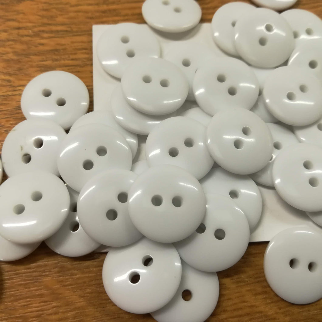 Buttons Plastic Round 2 hole 15mm (1.5cm) Reversible Disc