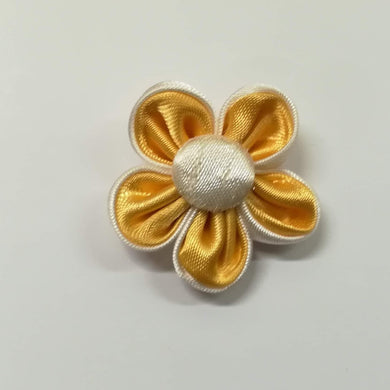 Trimmings Ribbon Button Ribbon Flower 2.5cm Ivory / Gold