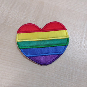 Motif Patch Striped Rainbow Heart