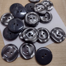 Buttons Plastic Round Glossy 2 hole 20mm (2cm)