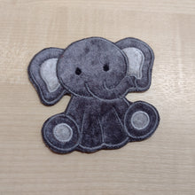 Motif Patch Cute Plush Sitting Baby Elephant Style G