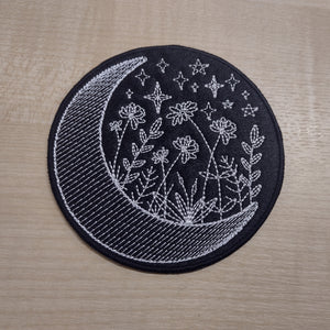 Motif Patch Floral Moon Sketch