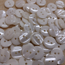 Buttons Plastic Round 2 hole 15mm (1.5cm) Glossy