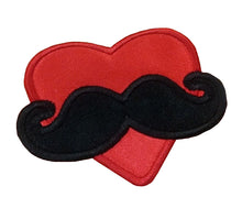 Motif Patch Moustache Heart