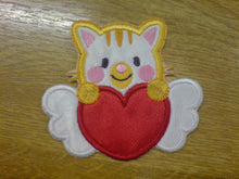 Motif Patch Cute Valentine Heart Cat